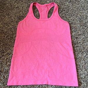 Lululemon tank size 6